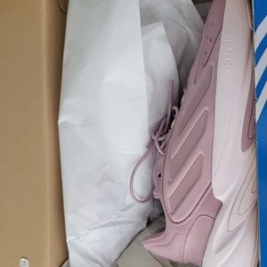 Brand New Adidas Ozelia Magic Mauve